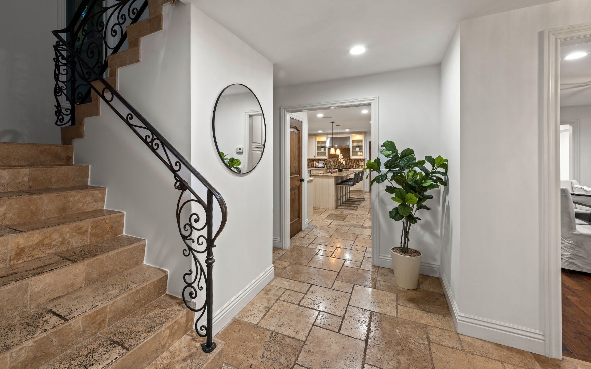 listing-img