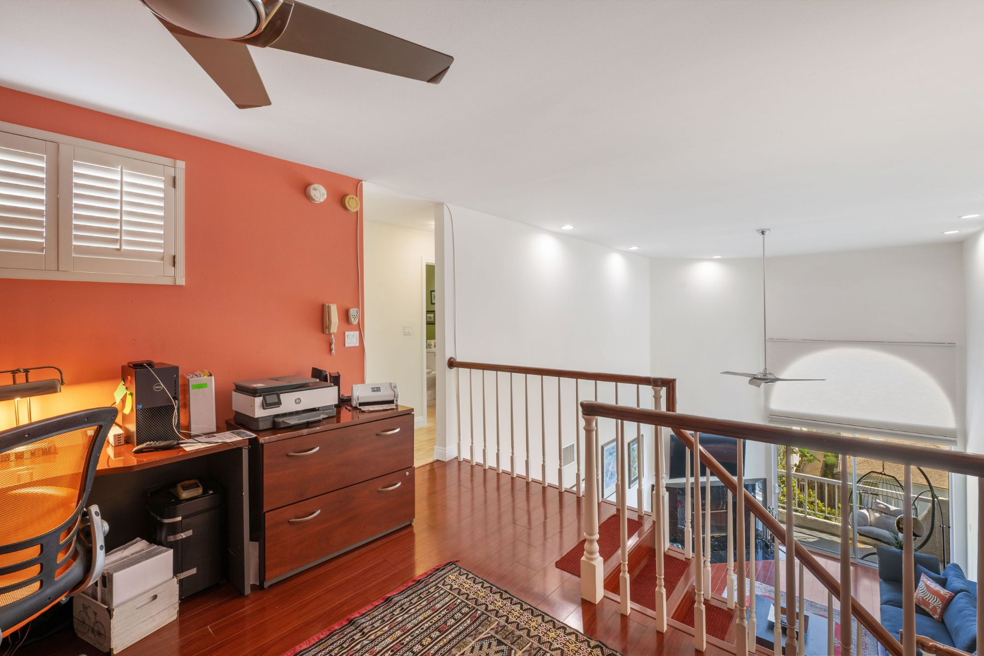 listing-img