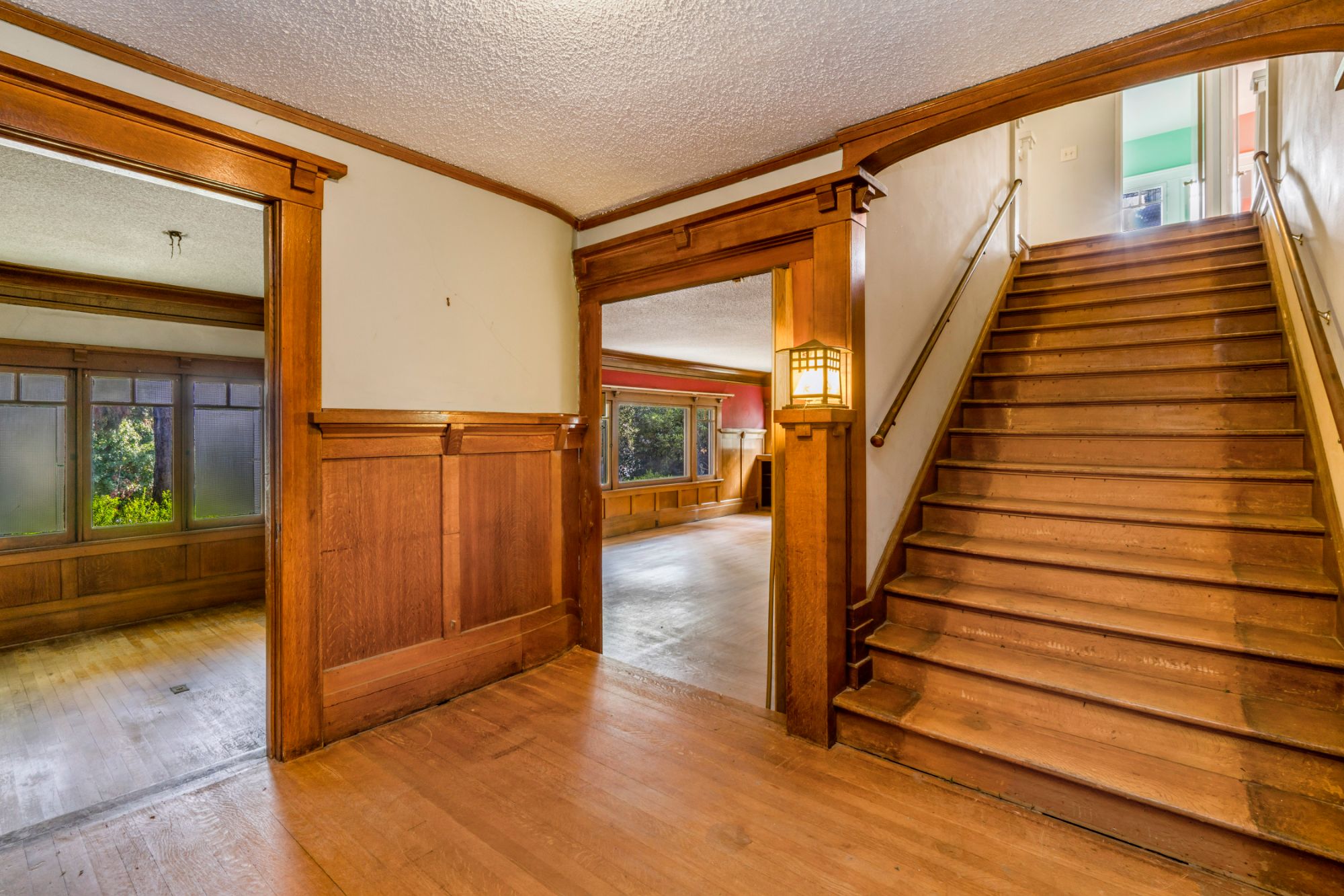 listing-img
