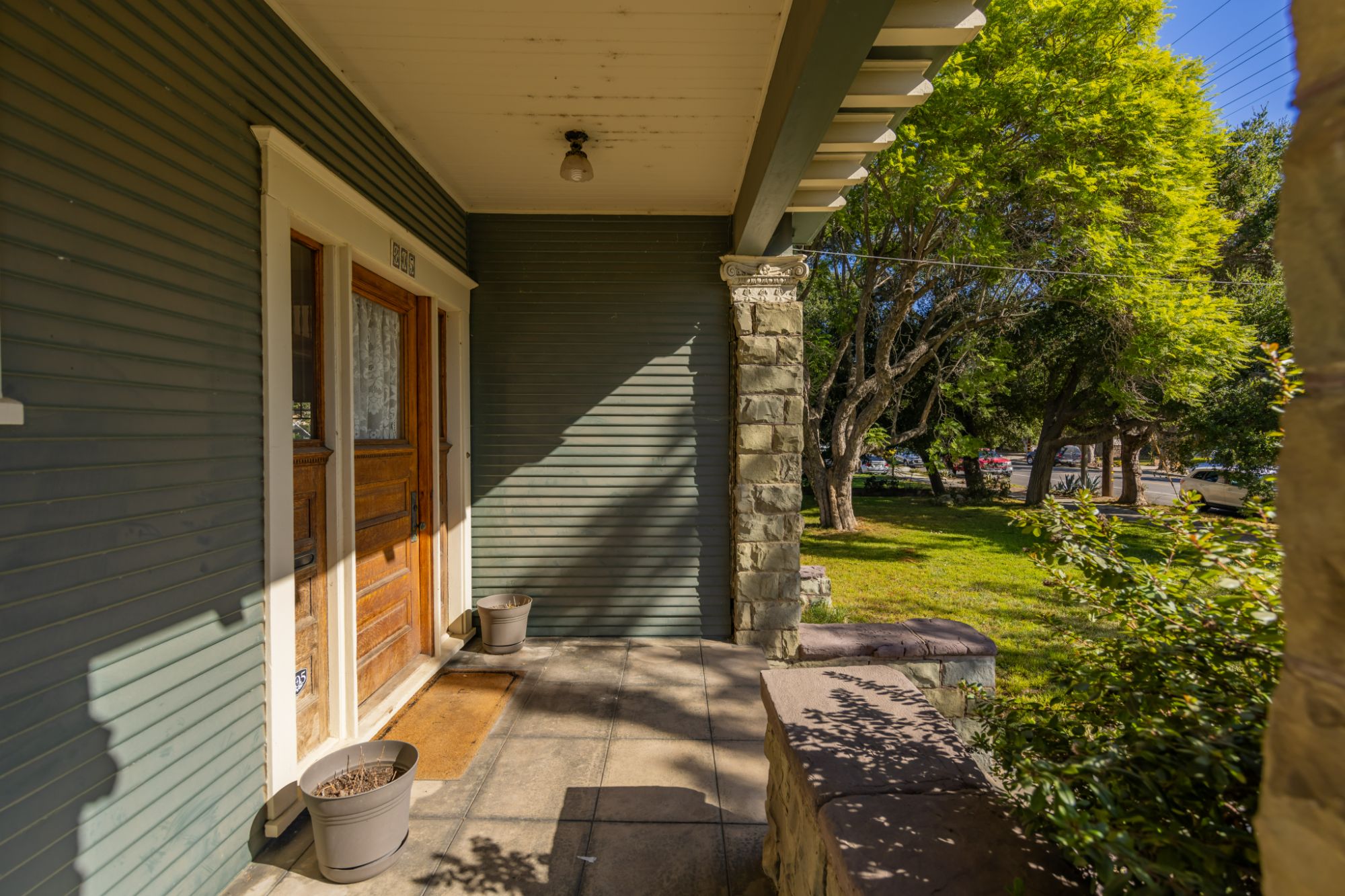 listing-img
