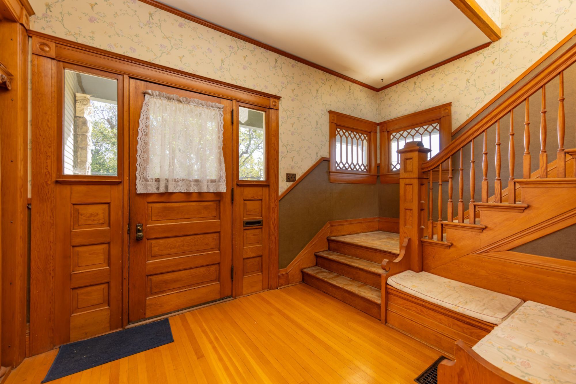 listing-img