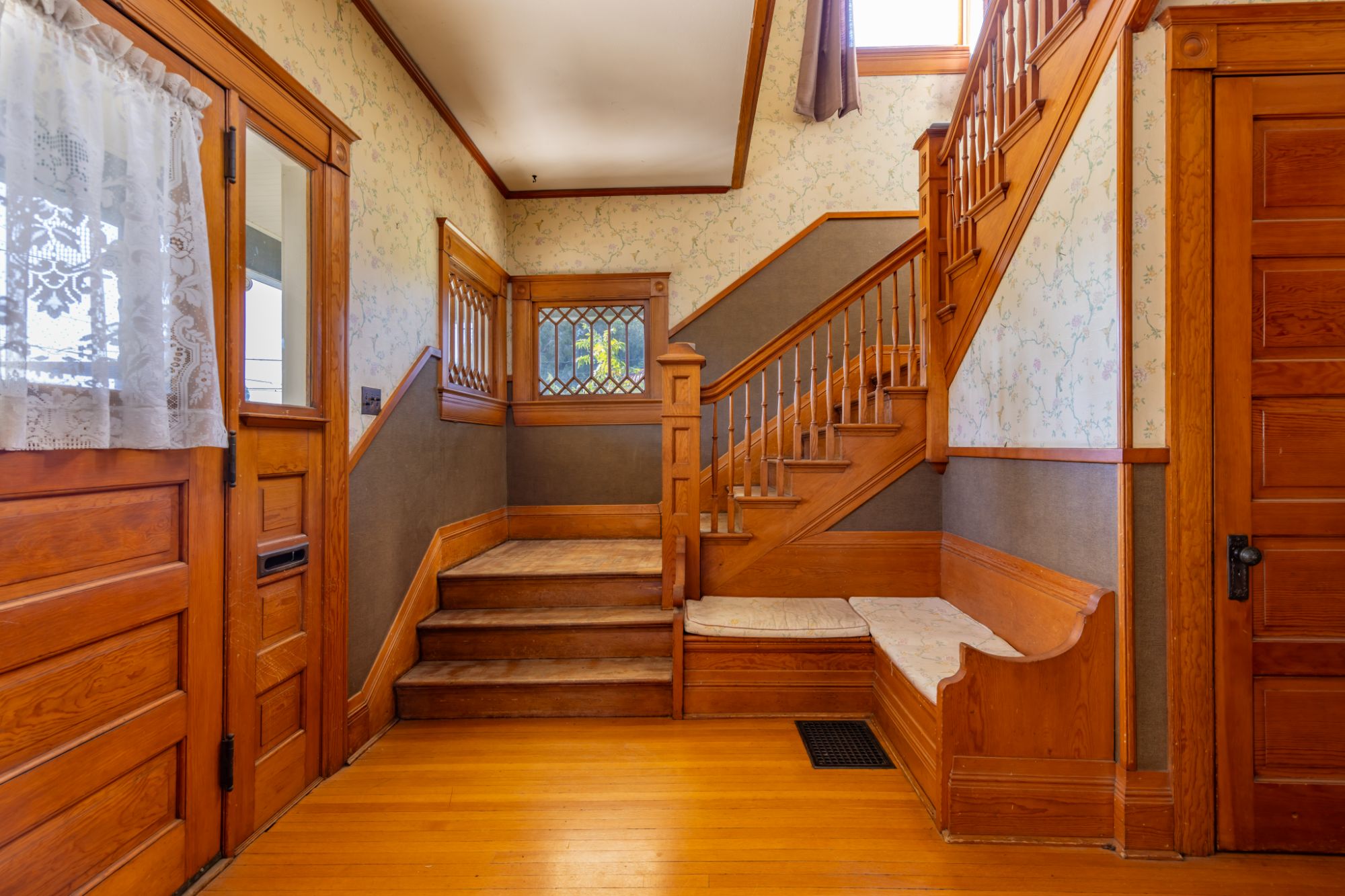 listing-img