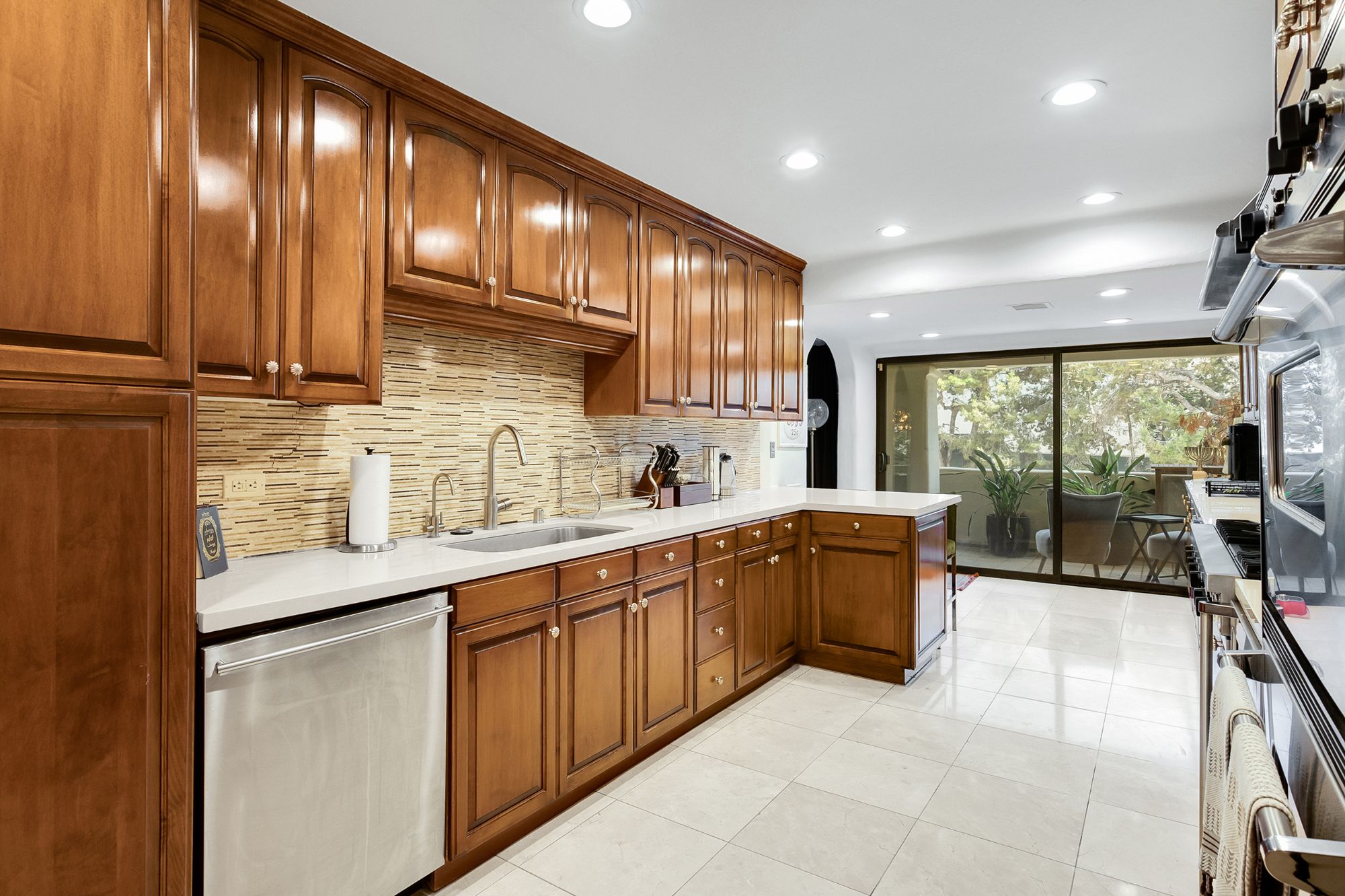 listing-img