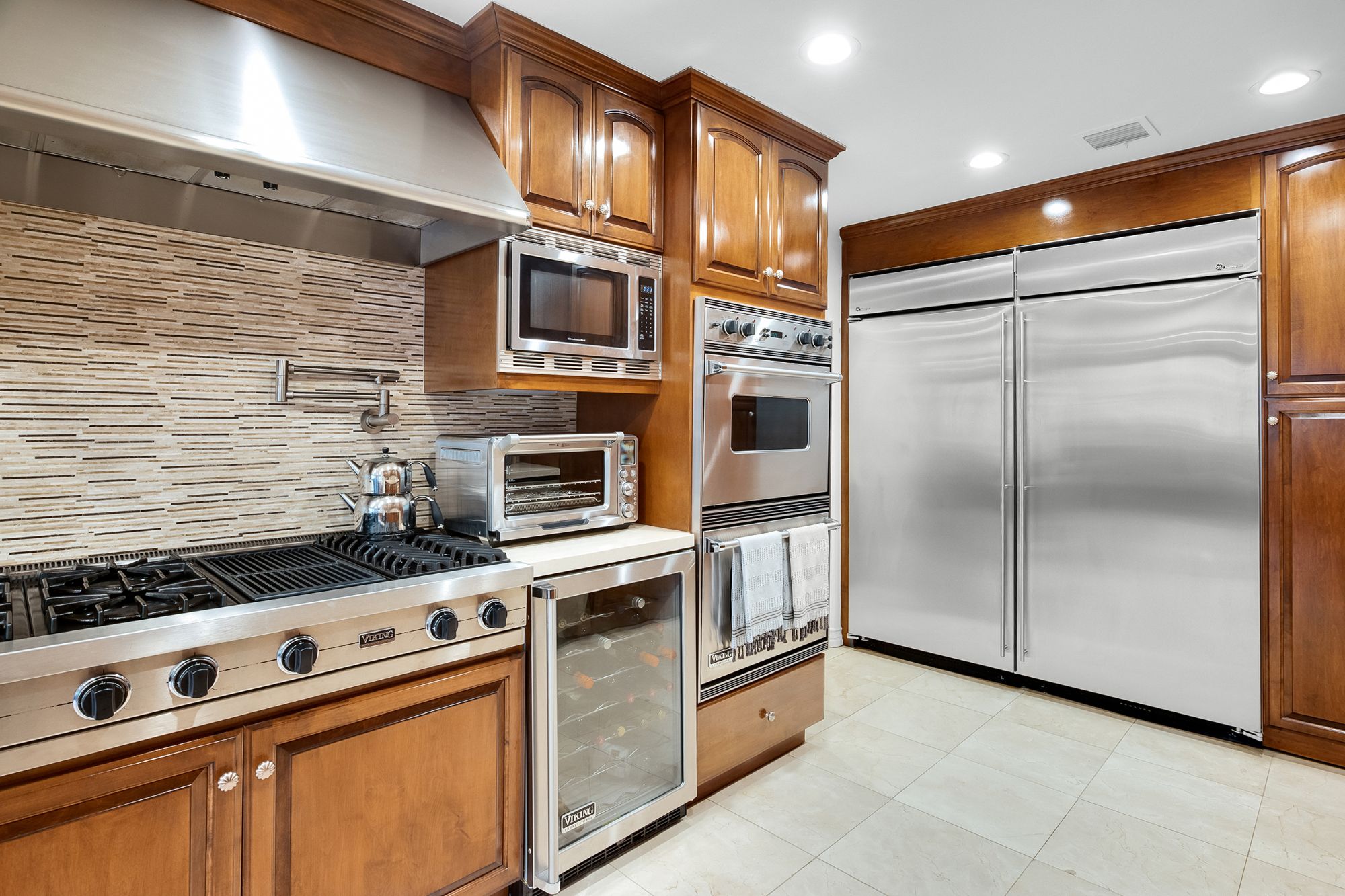 listing-img