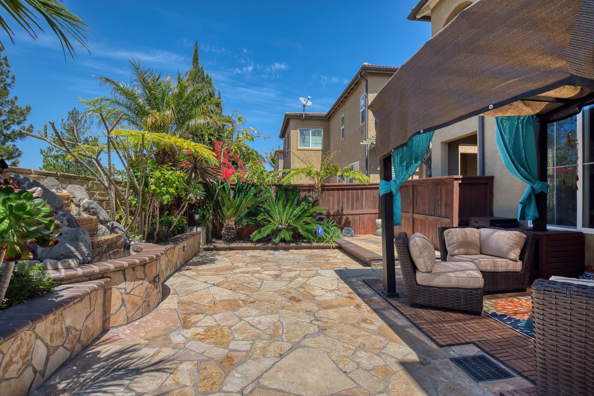 listing-img