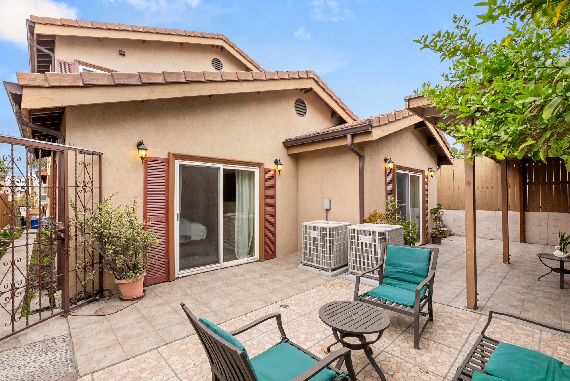 listing-img
