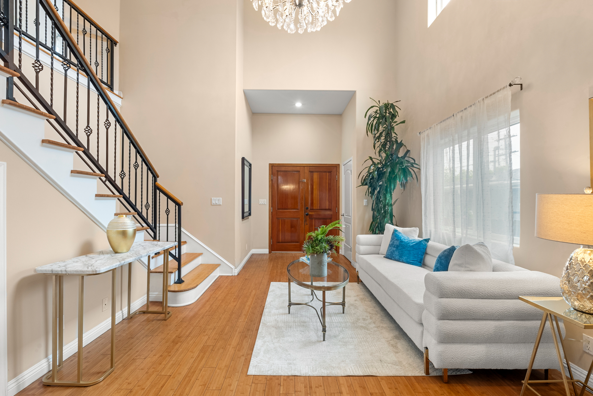 listing-img