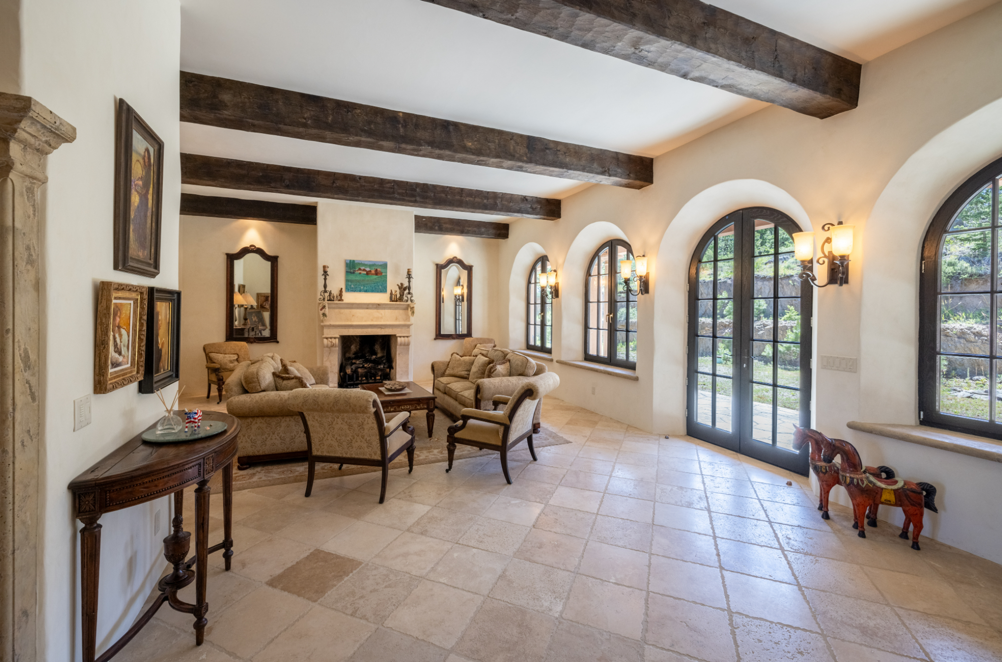 listing-img