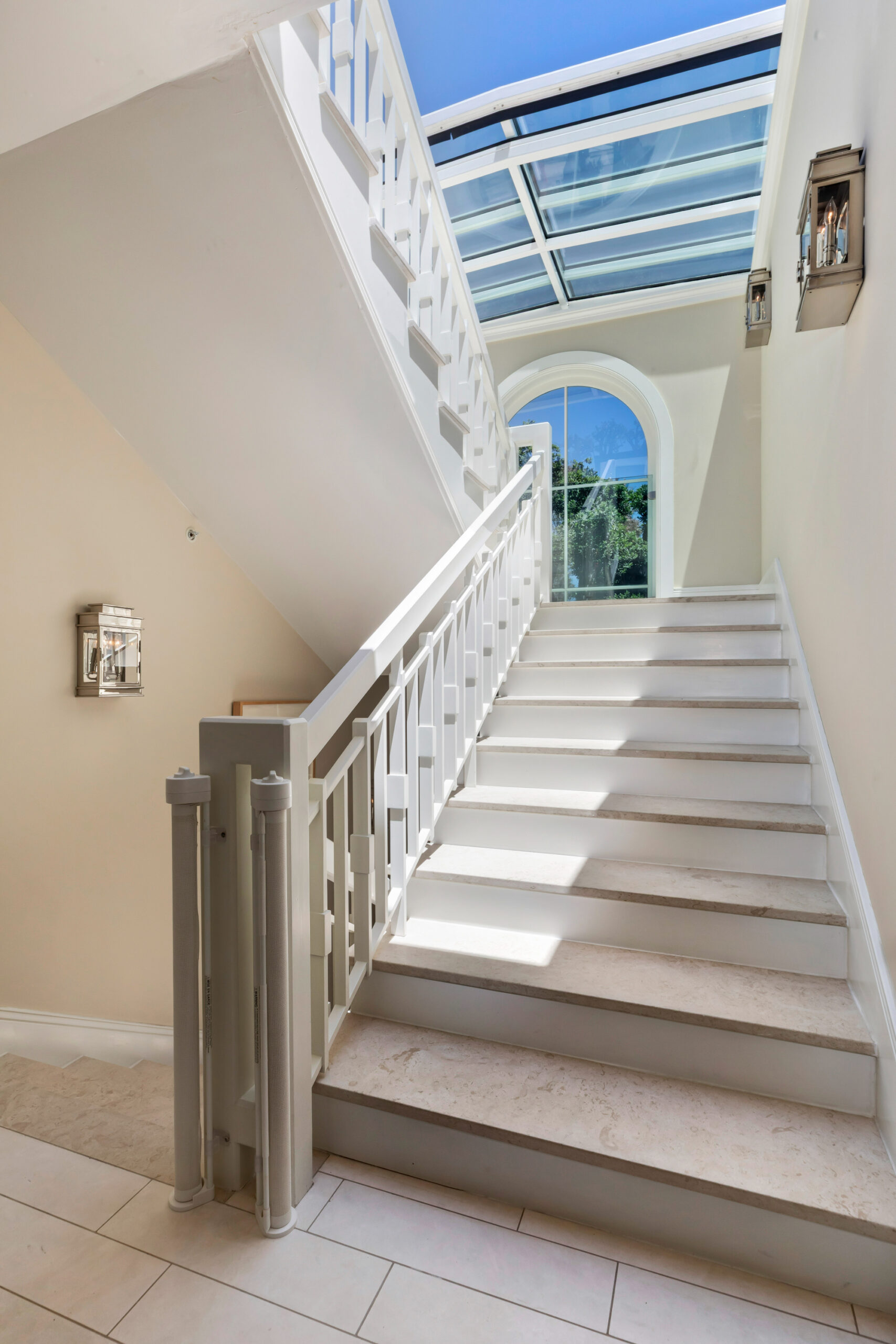 listing-img